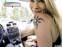 Barista Earns Her Tips photos (Dakota James)