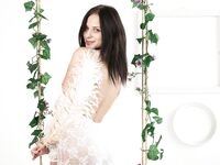 Busty Brunette Lydi A Is Showing The Big Clit Clearly Seen Between Her Shaved Nub Lips photos (Lydia A)