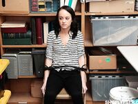 Kylie Martin - Shoplyfter