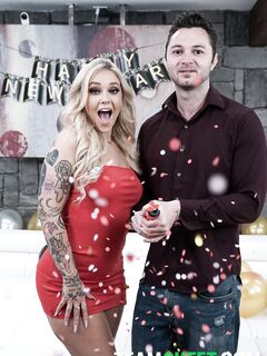 Kali Roses - Teen Curves