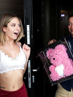 Rebecca Volpetti - Nubile Films