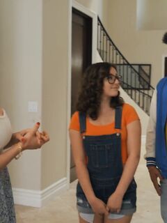 Lexi Luna, Leana Lovings, Chloe Surreal - Brazzers Exxtra