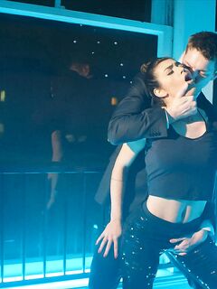 Submissive Chick Brooklyn Gray Gets Fucked In The Ass