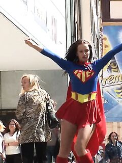 Sexy Bodied Super Girl Susana Spears Shows Her Private Parts At The Bar