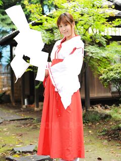 Dressed In National Costume Of Geisha This Hot Yuuno Hoshi Looks Very Exciting