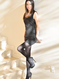 Brunette Gal Aubrey FTV Is Sitting On The Floor Teasing With Stretched Beaver Exposure photos (Aubrey Sweet)