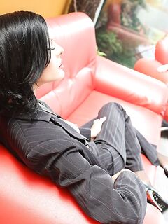 Dark Haired Girl In Stockings Aliz Purple Gives Guy Real Pleasure From Oral And Pussy Fuck photos (Liz Valerie)