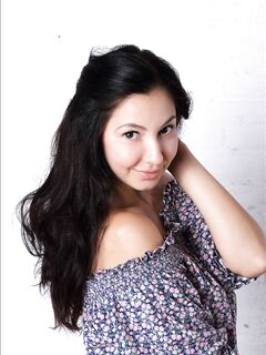 Sexy Beast Jasmin MPL Bends Over Exposing Her Tight Round Butt For Her Fans