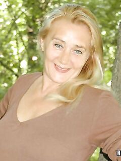 Blonde Granny Shevon Lane With Hairy Snatch Gets Fucked And Facialized In The Outdoors