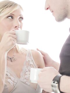 Blonde Rita Rush Opens Mouth And Stretches Legs Inviting Pecker For Hardest Fuck