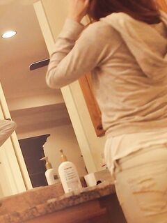 Cute Teen Babe Ivy Jean Gets Into The Bath And Shows Us Her Nice Curves In Softcore Scene