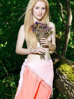 Gorgeous Softcore Teen Fay Love Please Everybody With Hot Naked Boobs And Bushy Nub