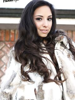 Tight Hottie Trinity St Clair Is A Classy Broad But She Loves A Hard Fuck In A Cheap Hotel