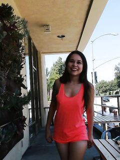 Back Alley BJ photos (Kira Sinn)