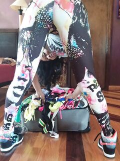 Horny Ebony Girl Yasmine De Leon Shows Her Butt And Gets Slammed Hard For Cam