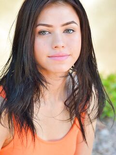 Supercute In That Dress photos (Lucie Kline)