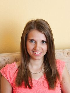 Girl With Wonderful Naked Butt Sandra J Is Also Demonstrating The Perfectly Shaved Beaver