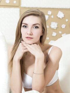 Insolent Blonde Cutie Maryana Is Kinkily Exposing Every Detail Of The Hot Shaved Beaver