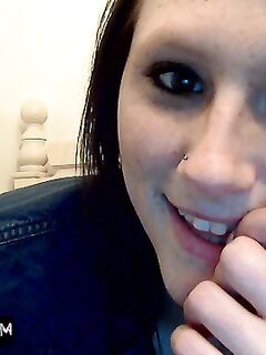 Live Cam Is Shooting Hot Brunette Chick Freckles Exposing Soft Tits And Cute Booty