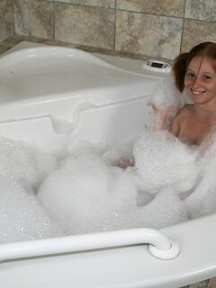 Lovely Teen Girl Alyssa Hart Takes A Bath When She's Joined By A Man Yearning For A Handjob
