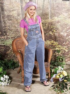 Squatting Down And Fingering Moist Pussy Box Britney Luv Shows Meaty Pussy Lips.