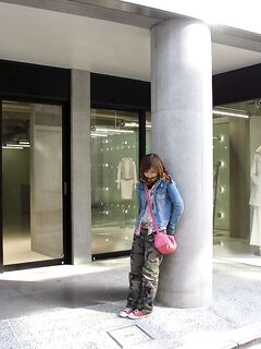 Such A Pretty Asian Bimbo Kyoko Idols Is Teasing The Viewers With Her Delicious Round Ass