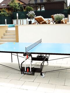 Beautiful Shaved Teen Girl Megan Cox Gets Her Pussy Smashed With A Strapon By Girlfriend