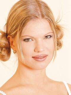 Cute Cheerleader Stella Strips And Penetrates Her Pussy By Long Pink Dildo. photos (Stella Ddf)