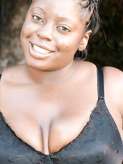 Plump Black Woman Mz Pandora With Fat Big Ass Gets Her Fuck Hole Stuffed