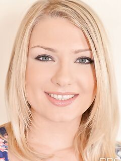 Blonde Chick Lucy Heart Slips Out Of Her Lingerie And Plays With A Big Carrot In Her Kitchen.