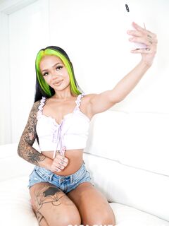 Paisley Paige - Sis Loves Me