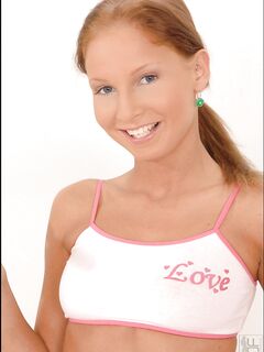 Sexy Lesbian Teen Lauryn May Enjoys Her Friend Tongue Inserting In Her Begging Pussy. photos (Jeny Baby, Lauren May)