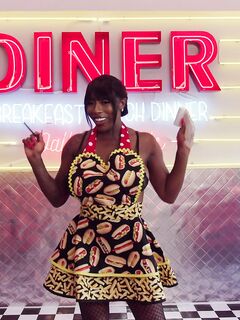 Sexy Sundae with Mystique