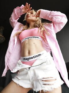 Glamorous teen babe Rose strips her pink lingerie & shows her hot boobs