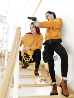 Cindy Shine , Jenny Doll - Real Jam VR