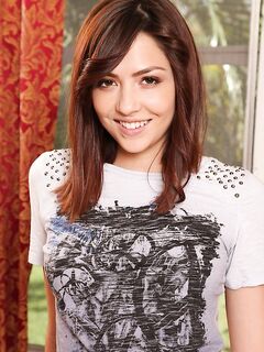 Beautiful Brunette Teen Cassie Laine Uses Her Hands And Sex Toys To Please Herself