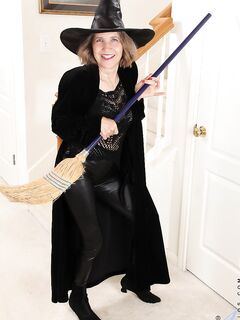 Naughty Milf Dressed In Witch Outfit Bobby Bentley Masturbates On The Halloween Night