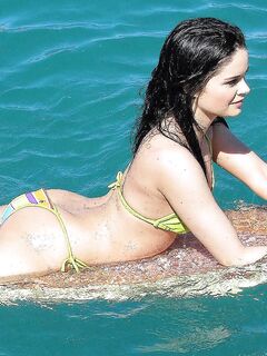 Lustful Brunette In Bikini Jenna Ross Gets Facial After Crazy Outdoor Fuck Session