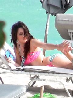 Every Dude Would Like To Have Wild Hardcore Sex With Delicious Model Natalie Heart.