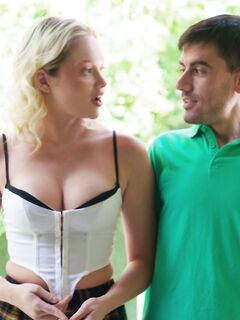 Blonde Russian Slut Jessie Ames Gets Anal She Deserves