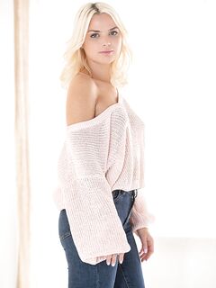 Lika Star, Agatha Vega - A Girl Knows