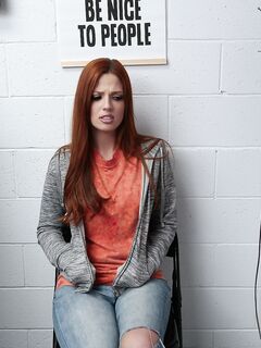 Scarlett Mae - Shoplyfter
