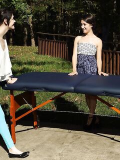 Freya Von Doom & Ivy Aura in Queen of Gapes