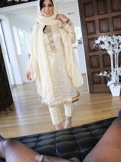 Nadia Ali - Interracial Pickups