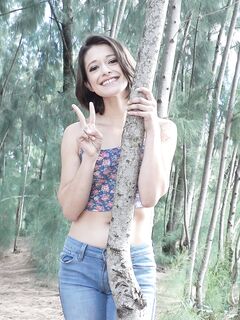 Izzy Bell - Bang! Real Teens