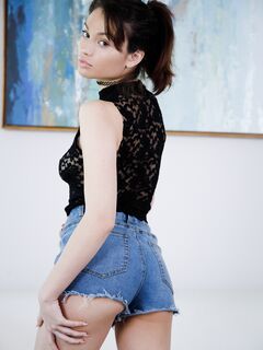 Liv Wild - Sis Loves Me