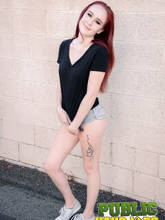 Alice Coxxx - Public Handjobs