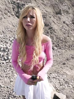 Kenzie Reeves - Public Pickups