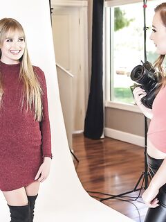 Danni Rivers , Scarlett Sage in Flash Photography (Twistys)