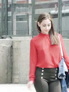 Lucia Nieto - Public Pickups